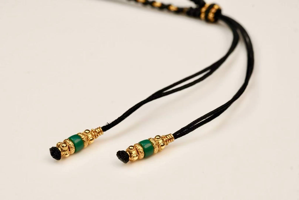 Natural Yuhua Turquoise Collarbone Necklace with 18K Gold